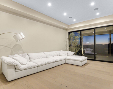 22570 S Summit Ridge Circle - Photo Thumbnail 10