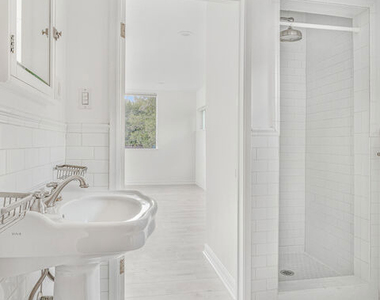 409 N Kilkea Drive - Photo Thumbnail 16