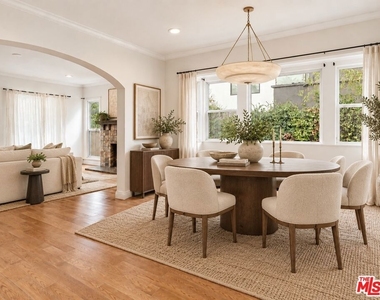 409 N Kilkea Drive - Photo Thumbnail 7