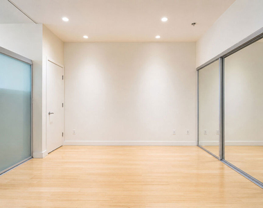 3810 Wilshire Boulevard - Photo Thumbnail 6