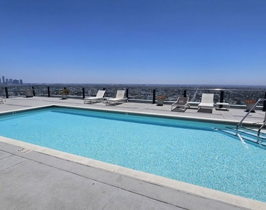 3810 Wilshire Boulevard - Photo Thumbnail 13