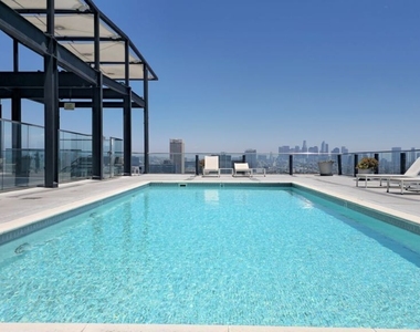 3810 Wilshire Boulevard - Photo Thumbnail 12