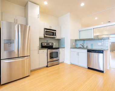 3810 Wilshire Boulevard - Photo Thumbnail 3