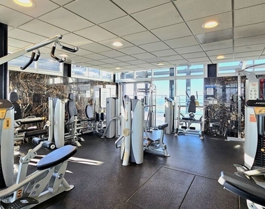 3810 Wilshire Boulevard - Photo Thumbnail 11
