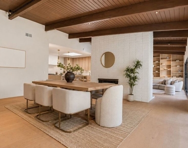 5576 El Canon Avenue - Photo Thumbnail 9