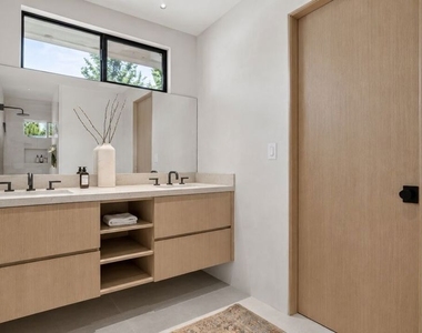 5576 El Canon Avenue - Photo Thumbnail 31