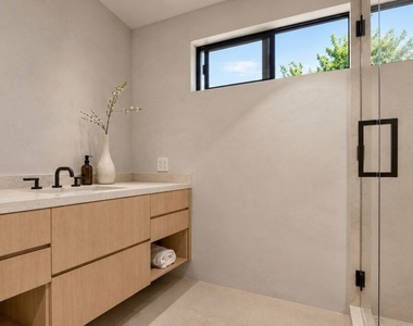 5576 El Canon Avenue - Photo Thumbnail 35