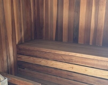 500 S Barrington Avenue - Photo Thumbnail 29
