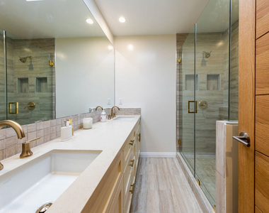 717 S Westgate Avenue - Photo Thumbnail 20