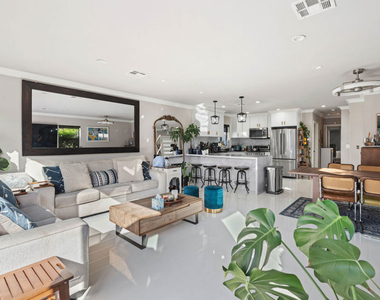 801 Howard Street - Photo Thumbnail 18