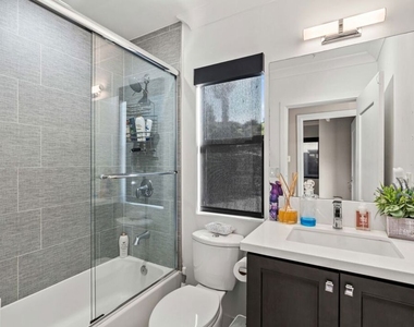801 Howard Street - Photo Thumbnail 19