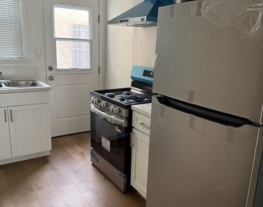 937 S Bedford Street - Photo Thumbnail 5