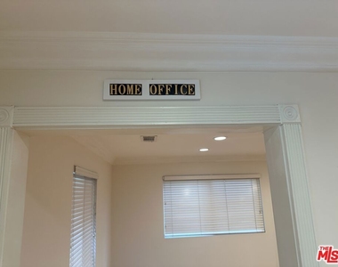 18162 Sweet Elm Drive - Photo Thumbnail 20