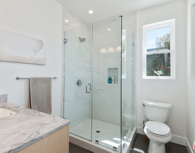 7447 W 81st Street - Photo Thumbnail 14