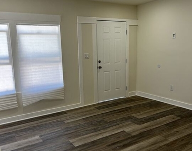 634 E 87th Street - Photo Thumbnail 16