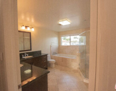4428 Fulton Avenue - Photo Thumbnail 11