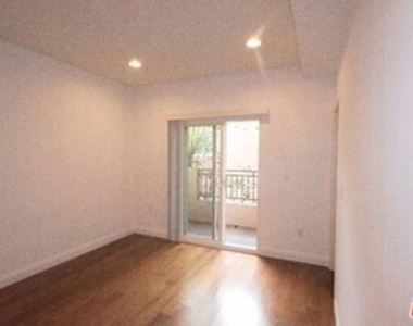 4428 Fulton Avenue - Photo Thumbnail 16