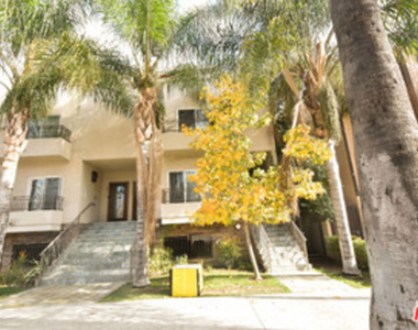 4428 Fulton Avenue - Photo Thumbnail 1
