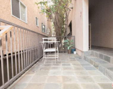 4428 Fulton Avenue - Photo Thumbnail 4