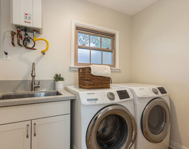 3544 Gardenia Avenue - Photo Thumbnail 26