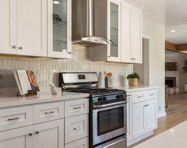 3544 Gardenia Avenue - Photo Thumbnail 20
