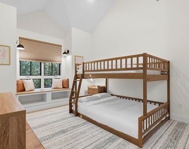 4034 Coolidge Avenue - Photo Thumbnail 12