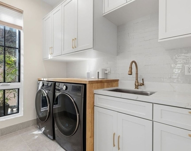 4034 Coolidge Avenue - Photo Thumbnail 9