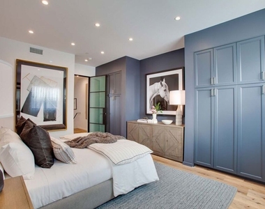 1254 N Las Palmas Avenue - Photo Thumbnail 14