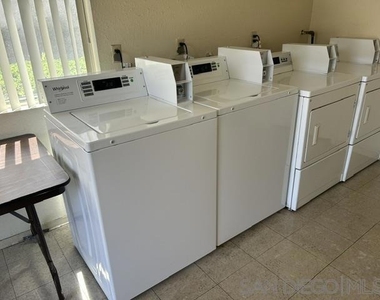 948 E Chase Ave - Photo Thumbnail 15