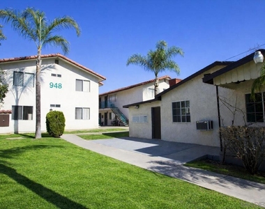 948 E Chase Ave - Photo Thumbnail 12