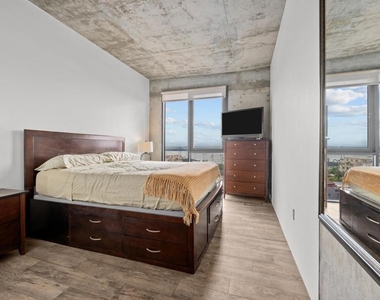 1780 Kettner - Photo Thumbnail 4