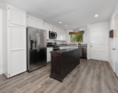 358 Abington Rd - Photo Thumbnail 11