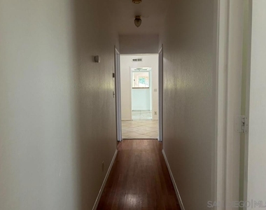 743 Park Pl - Photo Thumbnail 13