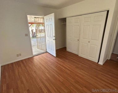 743 Park Pl - Photo Thumbnail 19