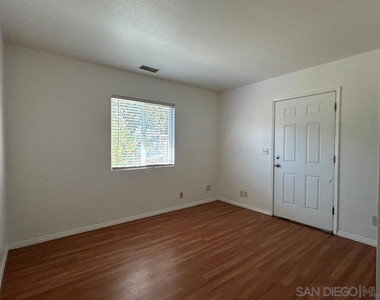 743 Park Pl - Photo Thumbnail 21