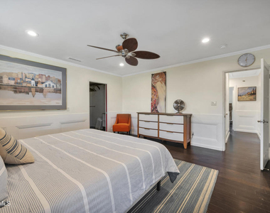 3870 Clark Avenue - Photo Thumbnail 9