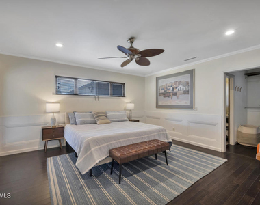 3870 Clark Avenue - Photo Thumbnail 11