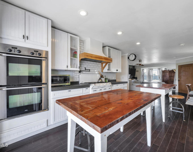 3870 Clark Avenue - Photo Thumbnail 8