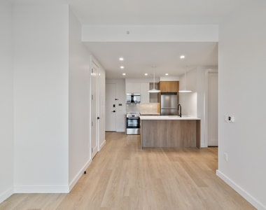 1615 Cedar Street - Photo Thumbnail 6