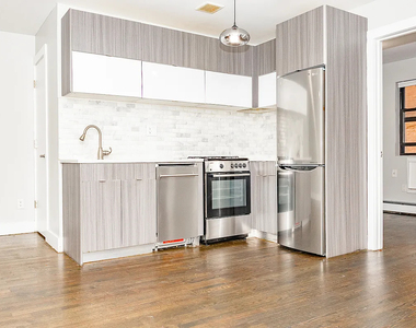 207 Schaefer Street - Photo Thumbnail 2