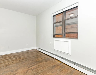 207 Schaefer Street - Photo Thumbnail 12