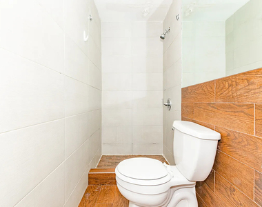 207 Schaefer Street - Photo Thumbnail 13