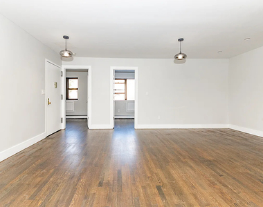 207 Schaefer Street - Photo Thumbnail 3