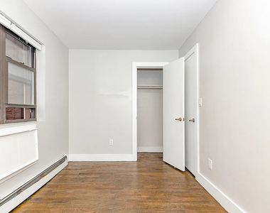 207 Schaefer Street - Photo Thumbnail 10