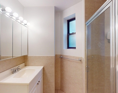 East 90th Street - Photo Thumbnail 9