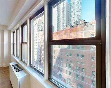 East 63rd Street - Photo Thumbnail 14