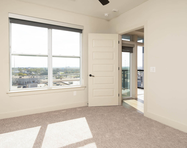 2900 Canton St - Photo Thumbnail 19