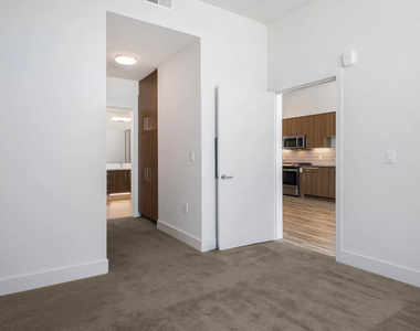 1355 El Camino Real - Photo Thumbnail 32