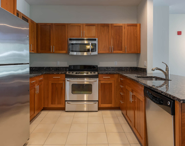 4 Emerson Place - Photo Thumbnail 4