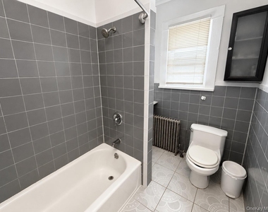 36 Gerard Street - Photo Thumbnail 9